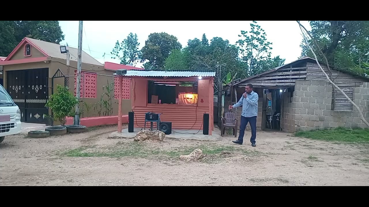 Solo a tu DIOS adorara, nunca ídolos 