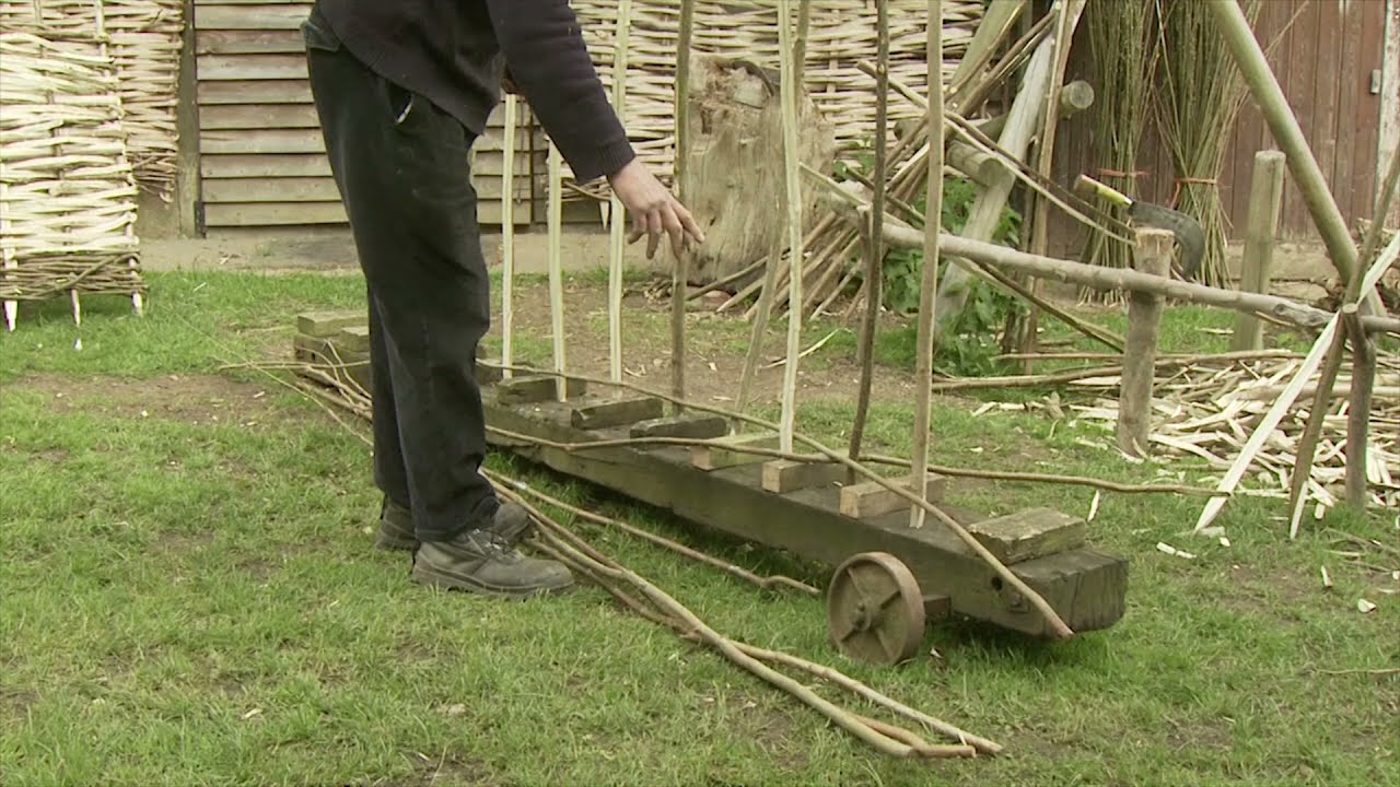 Making a Dorset Hurdle