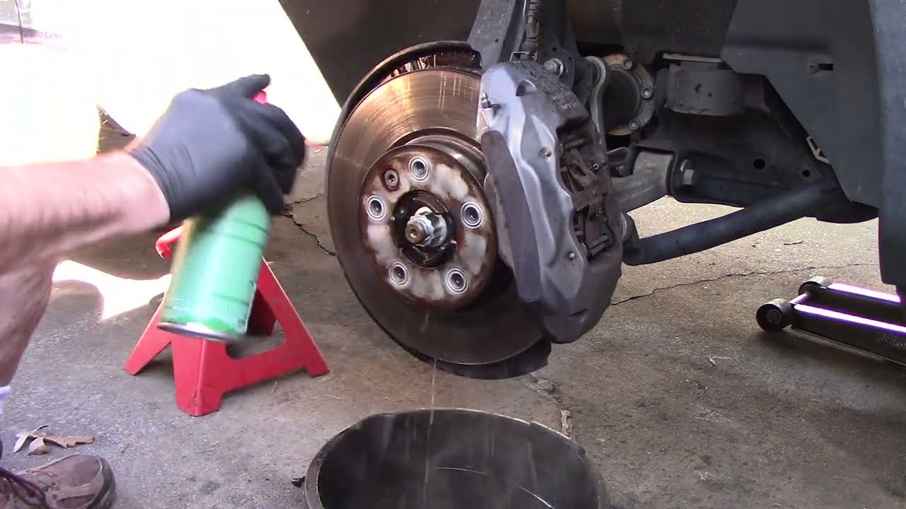 VW Touareg Front Brake Pad Replacement