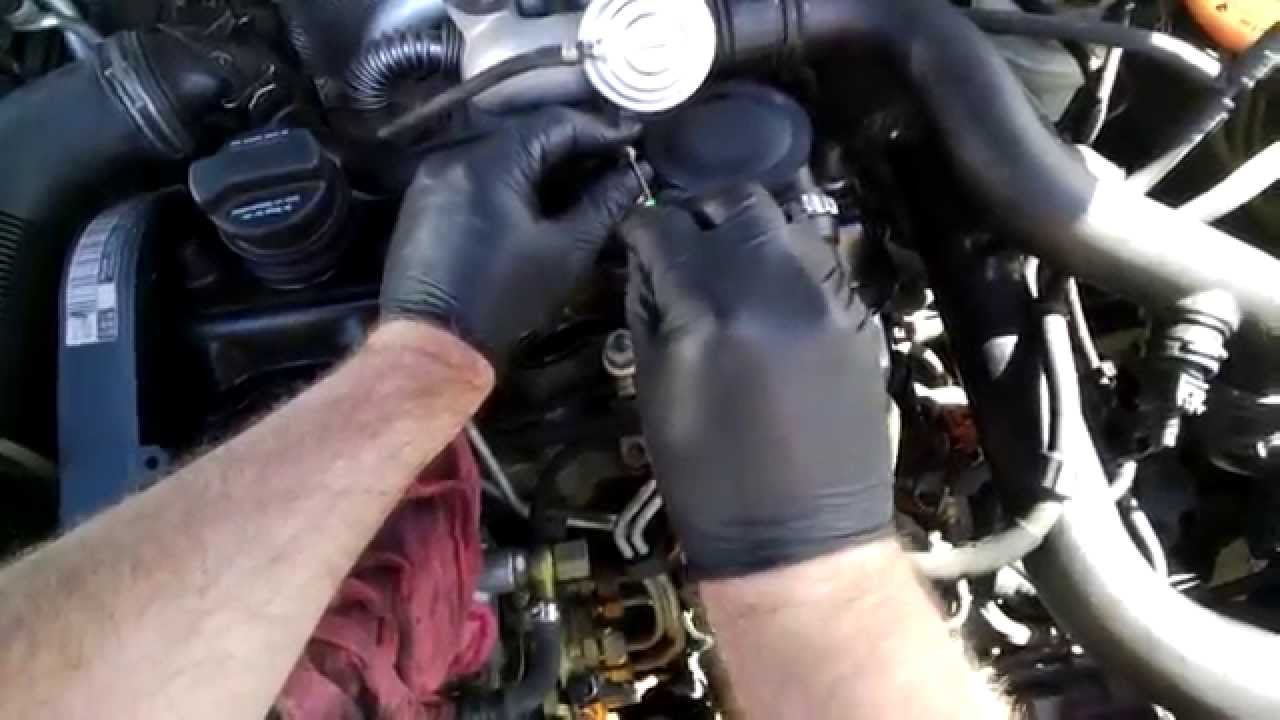 PCV valve replacement for VW TDI 1Z/AHU diesel engine.