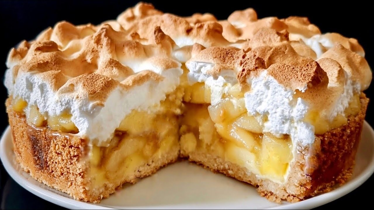 Яблочный пирог с кремом-суфле, который тает во рту! Просто и очень вкусно!