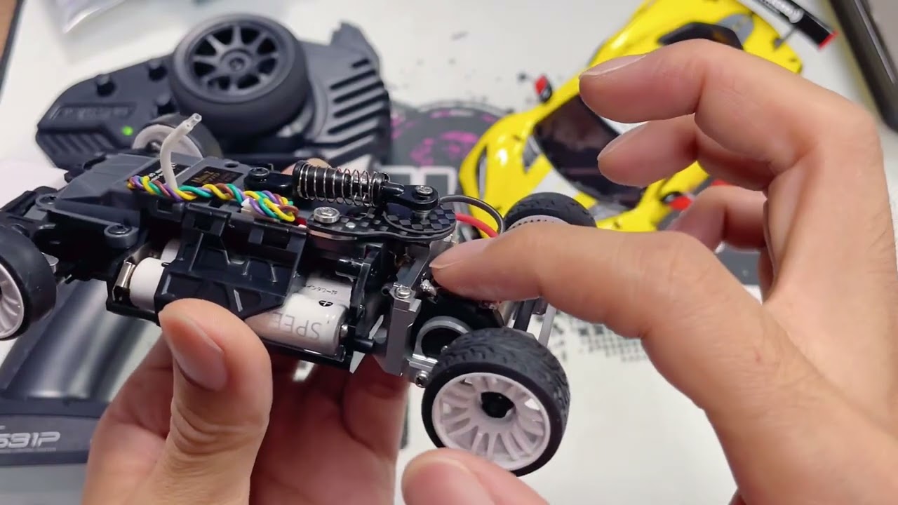 几乎满配！MR04套装车原来也可以有很强的改装
