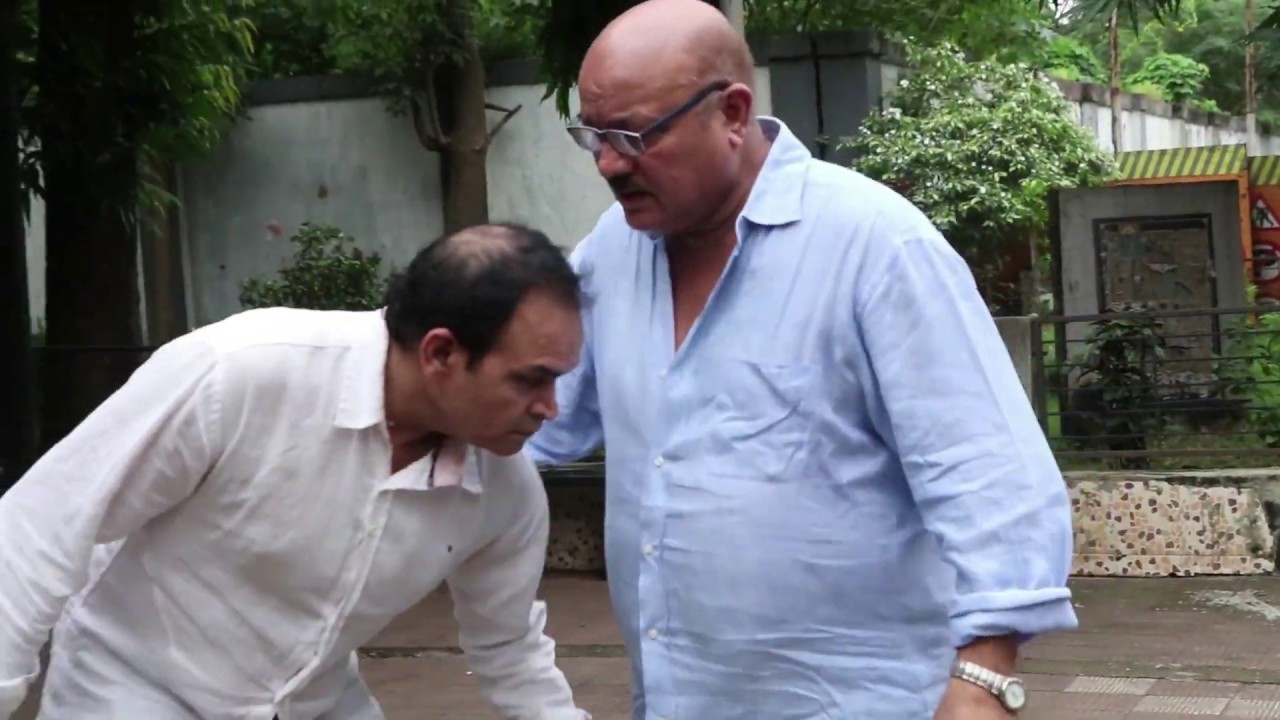 Bollywood Stars at Vidya Sinha Last Journey