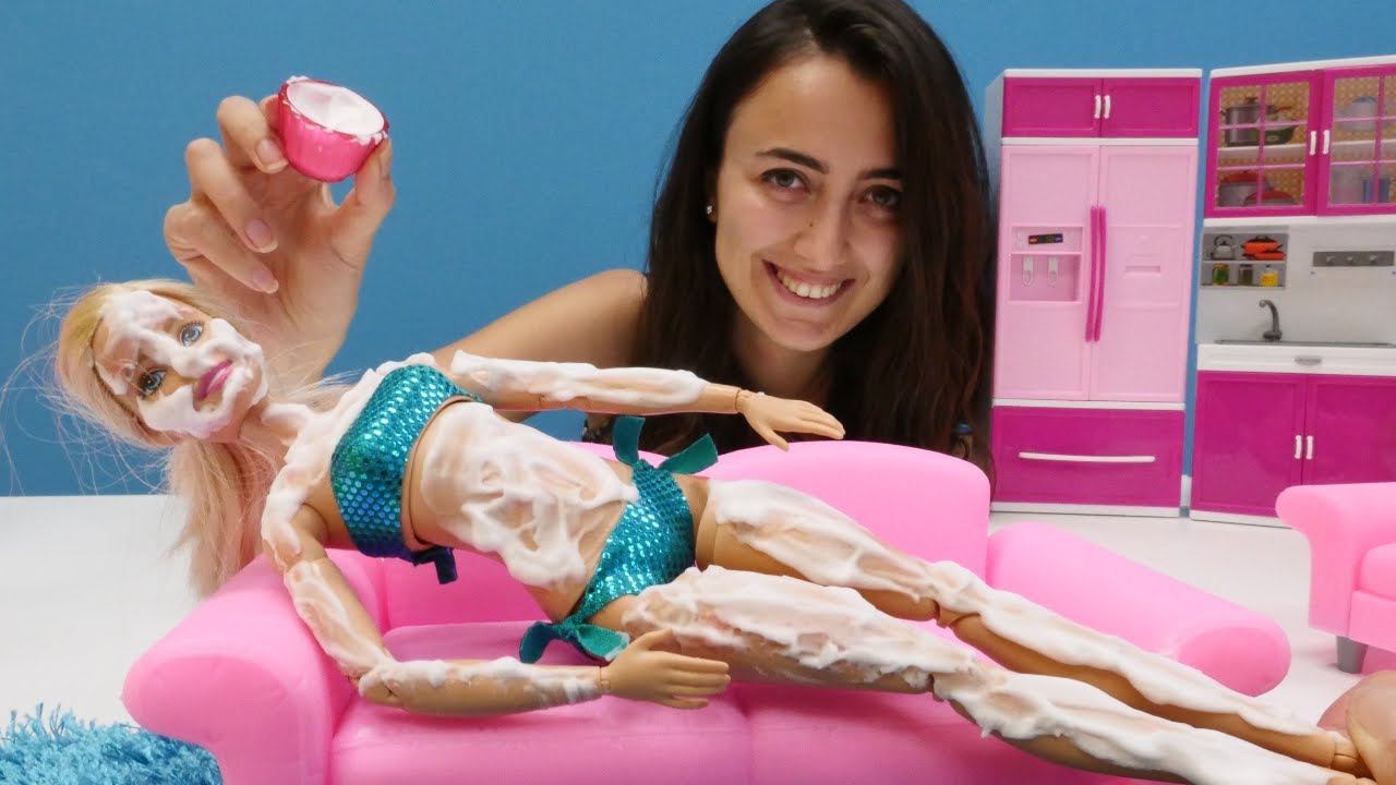 Barbie güneşte yandı: Barbie'yi iyileştiriyoruz! Eğlenceli oyunlar