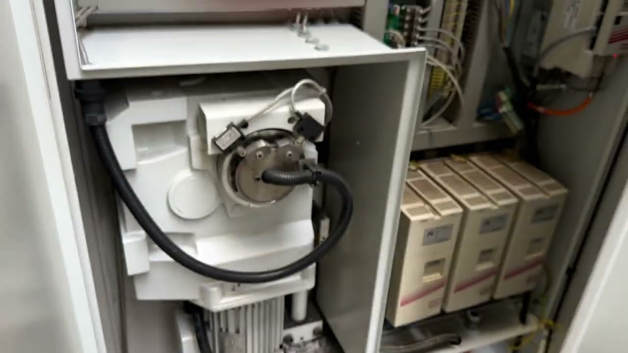 Motor. Schwenkbiegemaschine Fab. Schröder  Typ. SPB 3200x2mm, Bj. 2001, Erdmann Werkzeugmaschinen