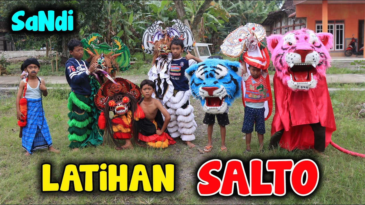 SANDI LATIHAN SALTO PAKAI BARONGAN | RENDI NDADI MENGGAMBAR KHODAM