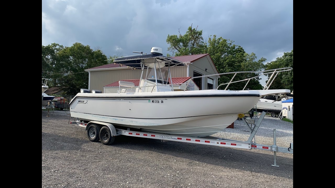 2001 Boston Whaler 26 Outrage