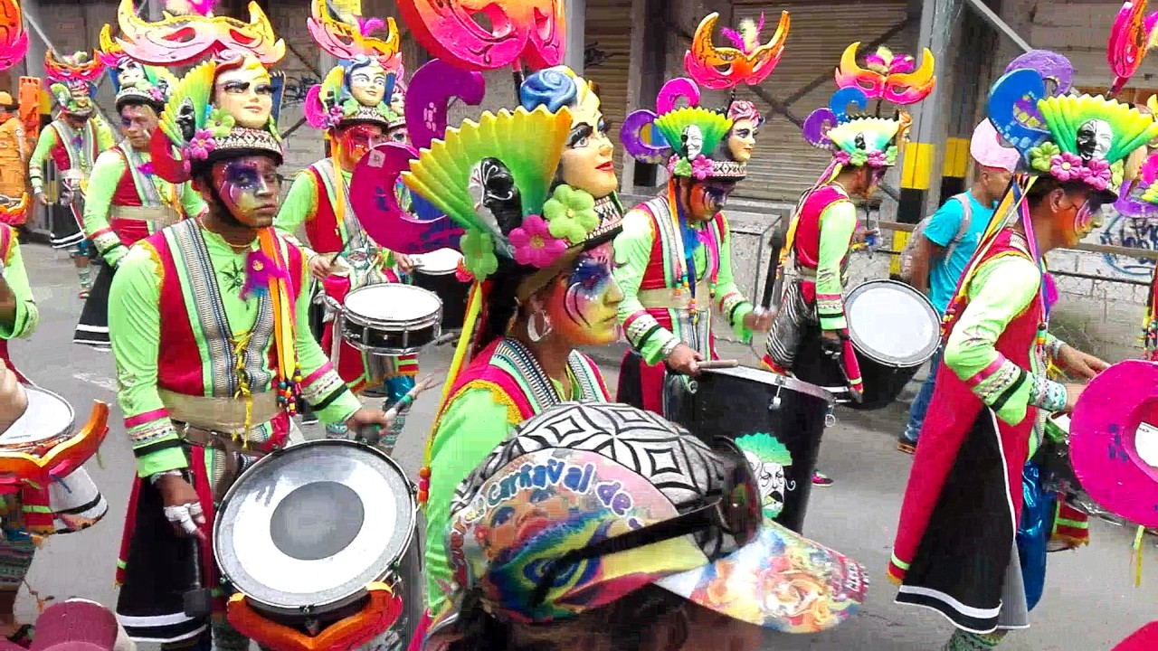 Enero 3 de 2017: Desfile de Colectivos Coreogr&aacute;ficos