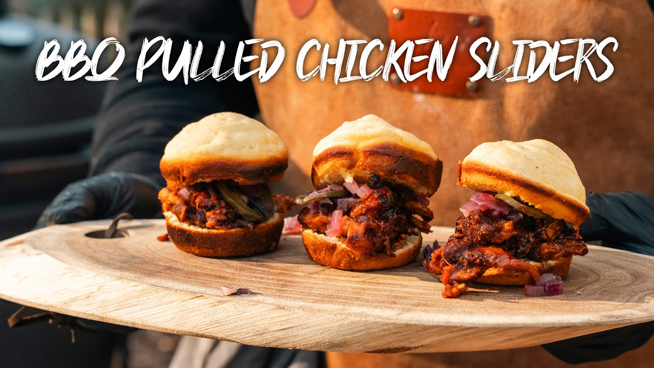 Pulled Chicken Sliders, de lekkerste snack van de BBQ! | Kamado BBQ recept 🔥