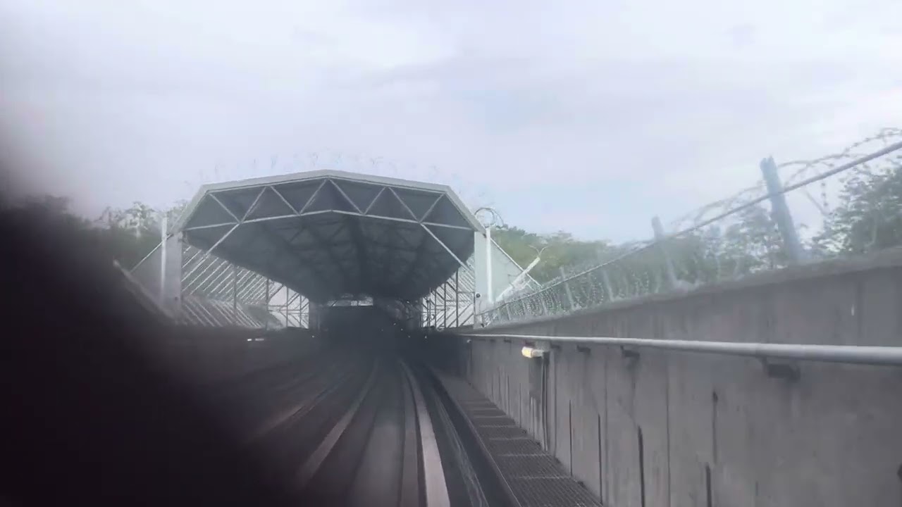 Métro de Toulouse ligne A VAL208 NG2 HP104 et HP98 viaduc de Bagatelle
