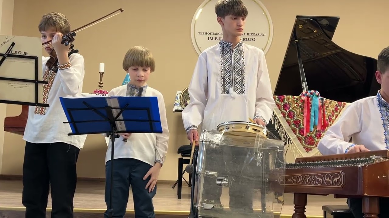 гурт Дивограй - Лев Карпенко сопілка