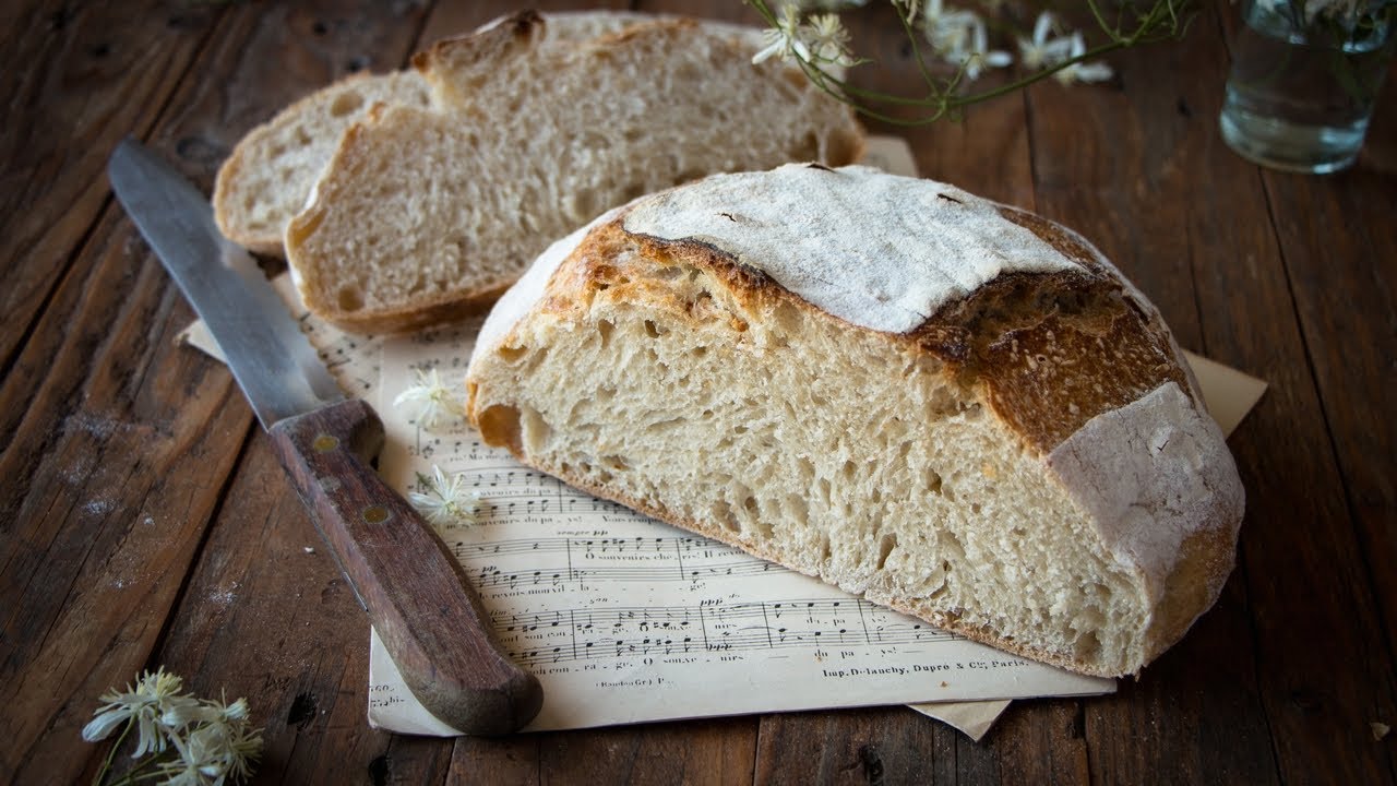 Pain au levain alvéolé, en cocotte | L'Herboriste