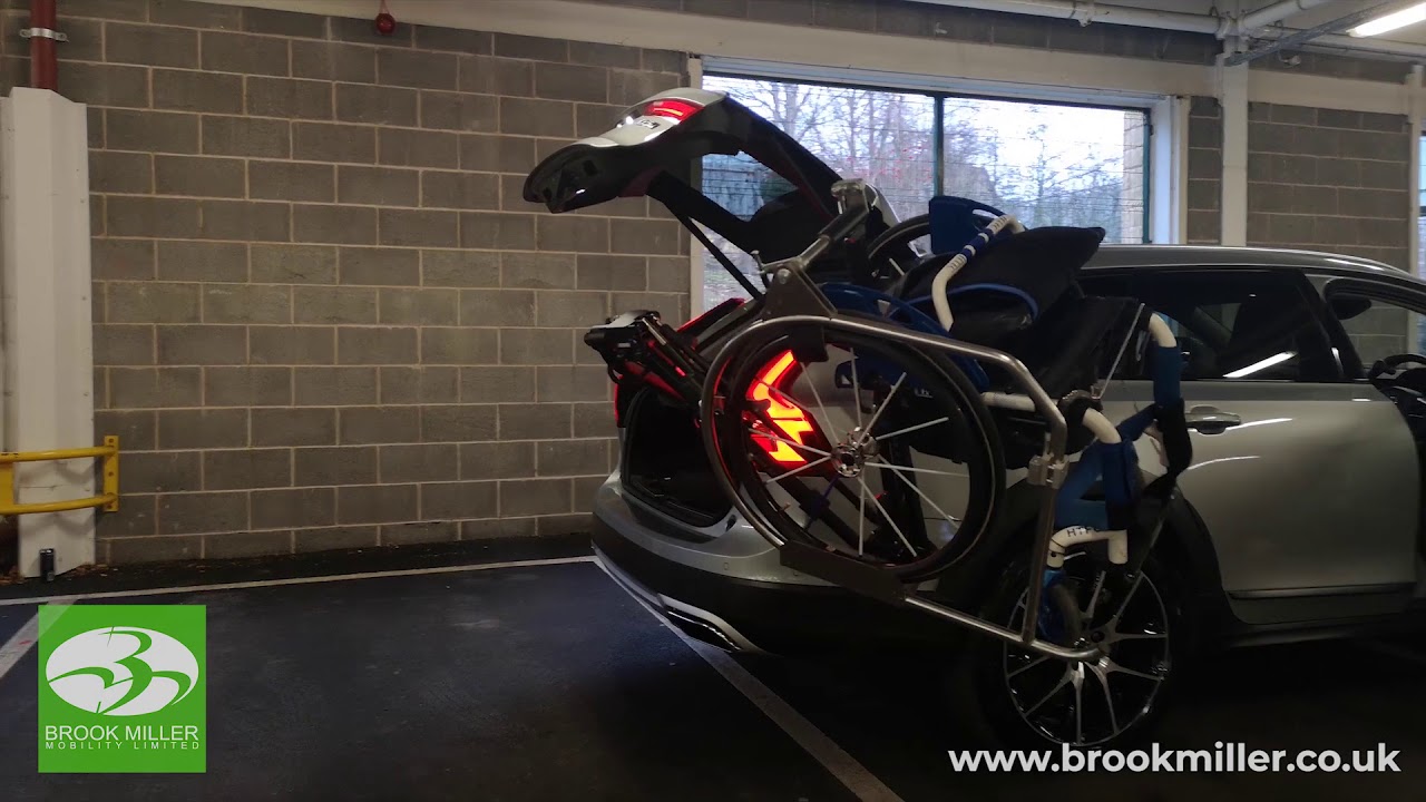 Volvo V90 Robot R11 Robostore by API