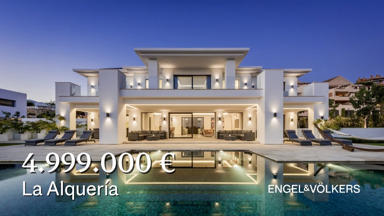 Magnificent front line golf Villa with stunning views | W-02OZ4V | Engel & Völkers Marbella