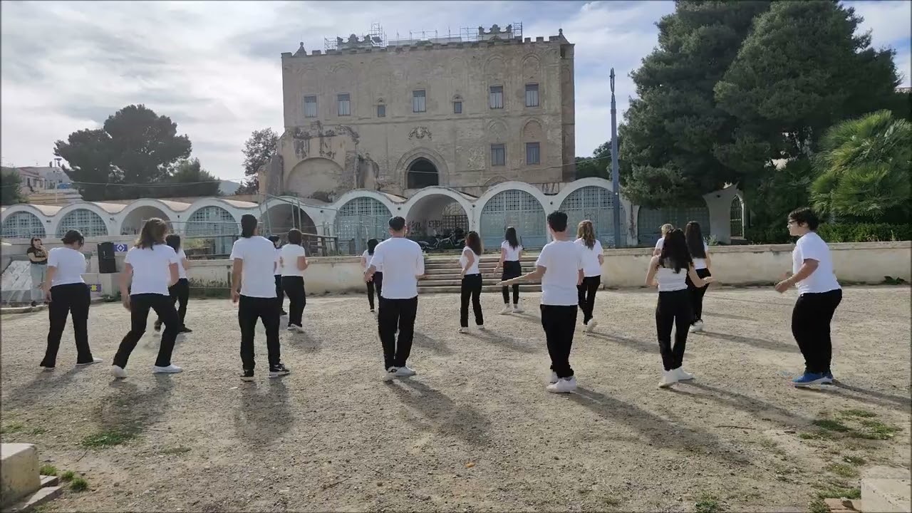 UNIVERSAL DANCE ( Terrasini - Palermo )  GIARDINO DELLA ZISA  BAILANDO BACHATA coreografia Joey&Rina