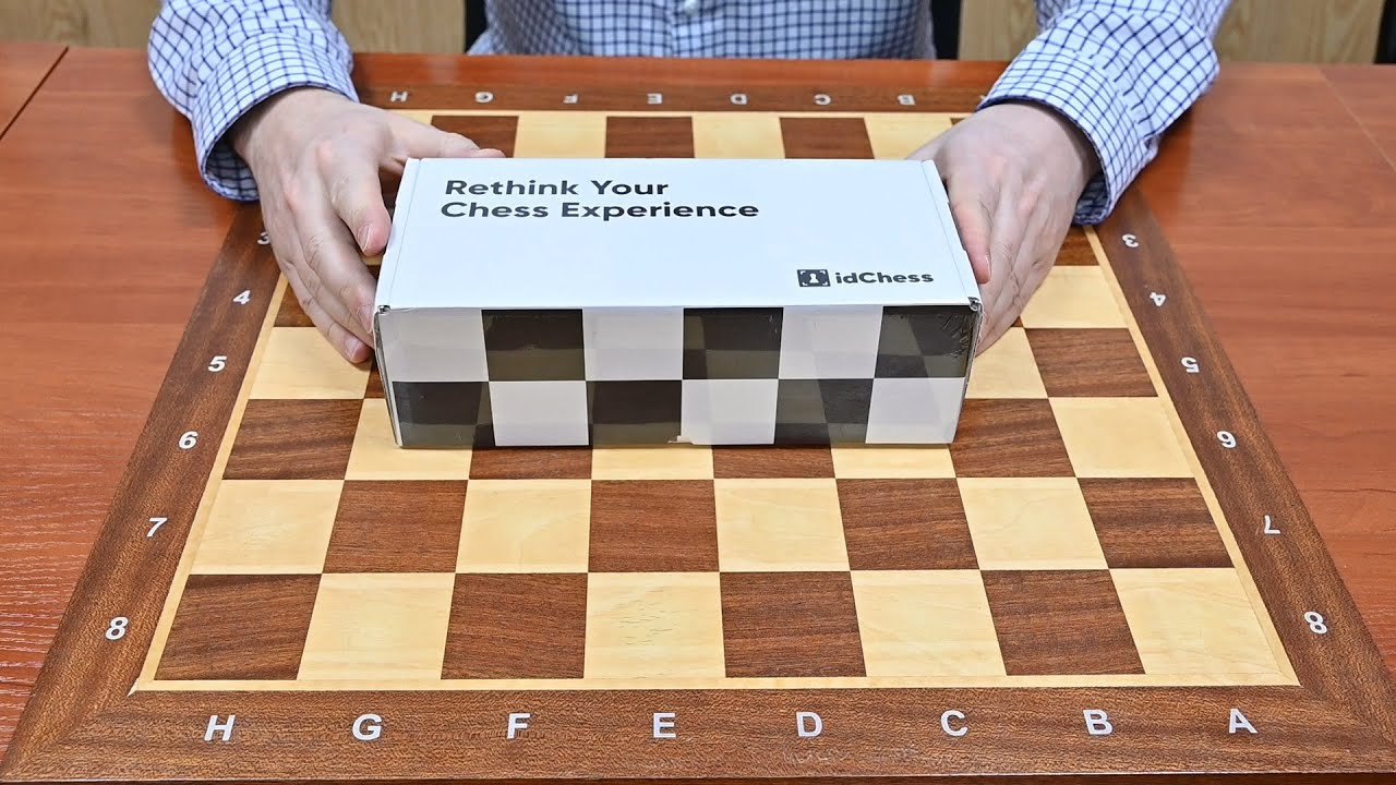 idChess &mdash; the latest technology in chess. A must have for all chess players