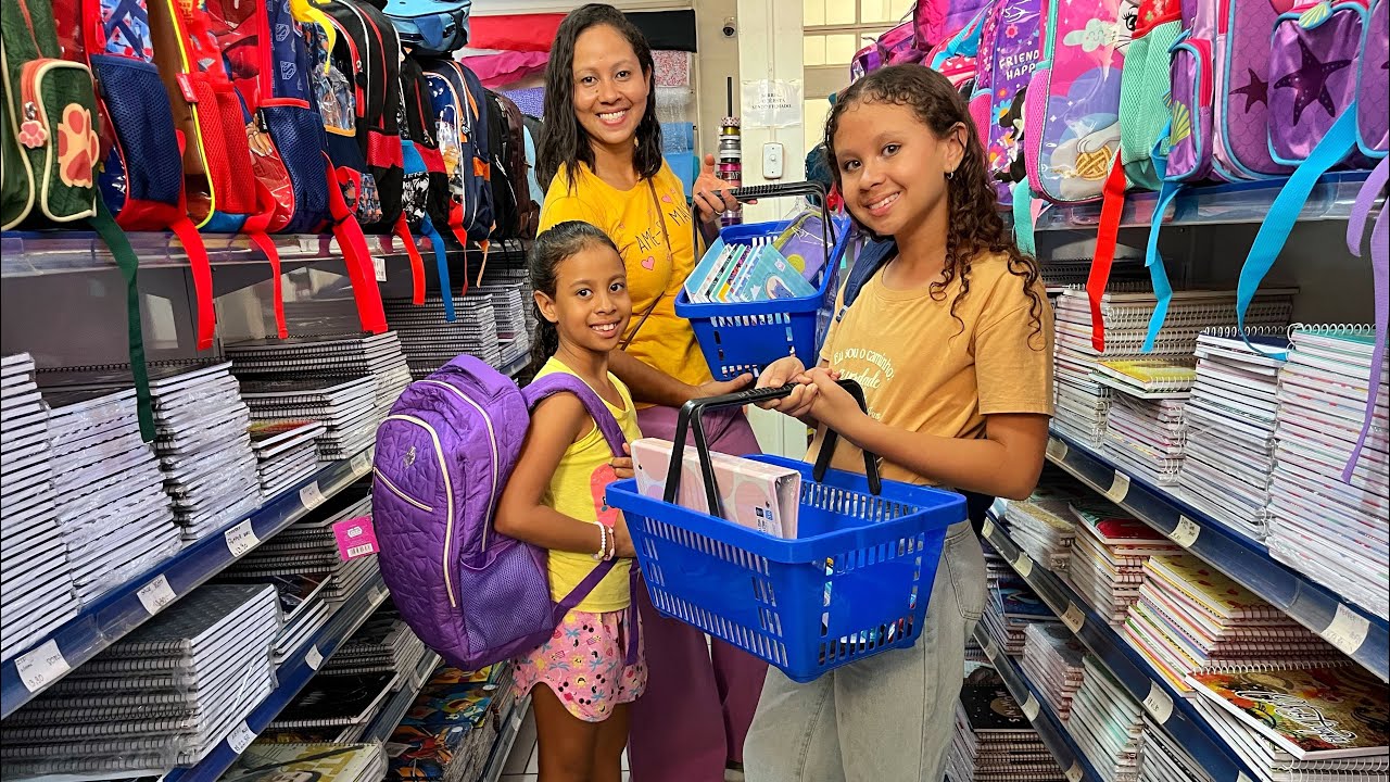 COMPRANDO OS MATERIAIS ESCOLARES DAS MINHAS FILHAS 2024 - FICHÁRIO OU CADERNO INTELIGENTE?!