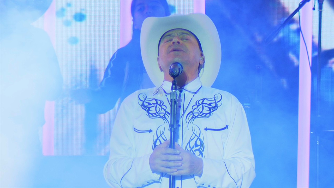Lalo y Los Descalzos - Dueño De Ti (En Vivo Jockey Club Asuncion)