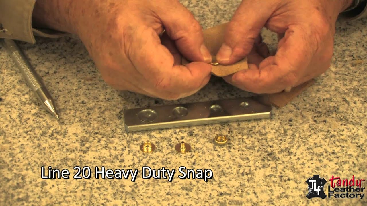 Установка кнопок на кожу