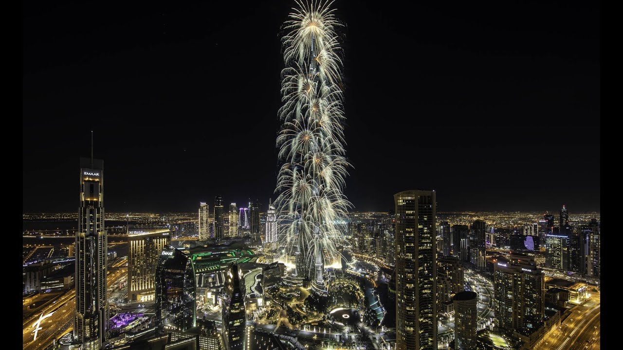 New Year's Eve 2019 fireworks at the Burj Khalifa by Groupe F