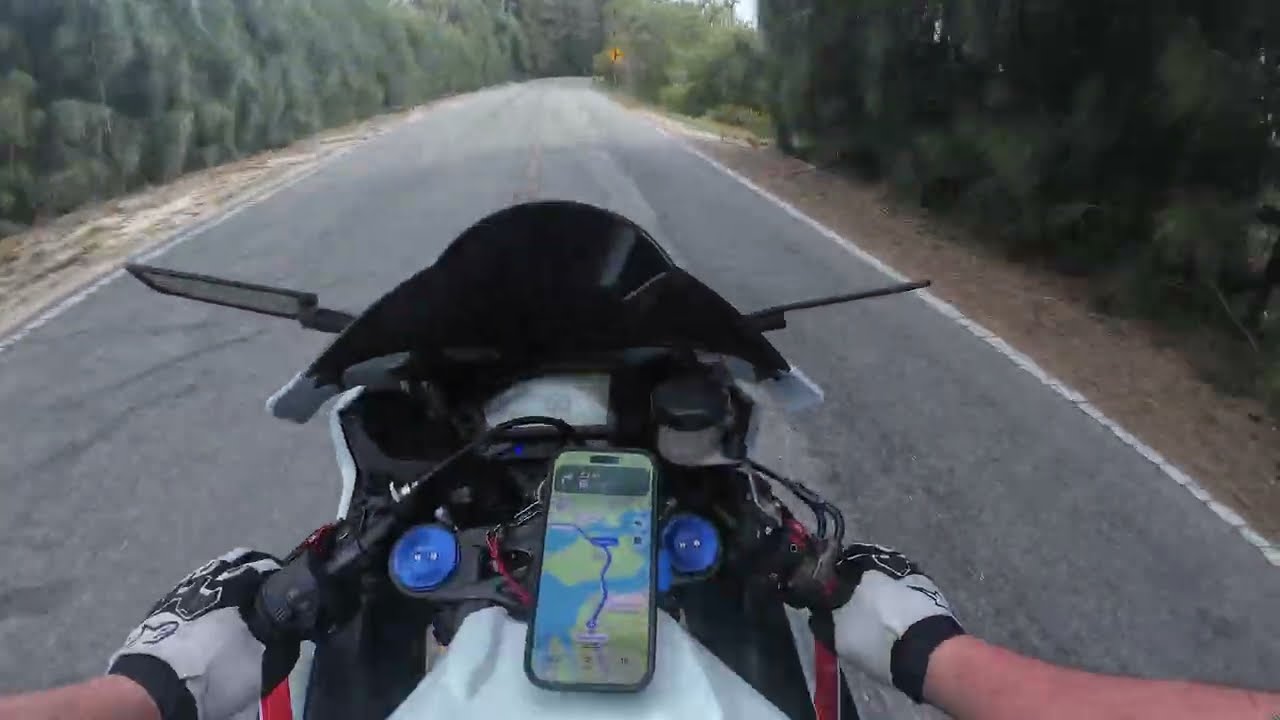 Cbr1000rr and Gsxs1000 rip around the coast of Florida 