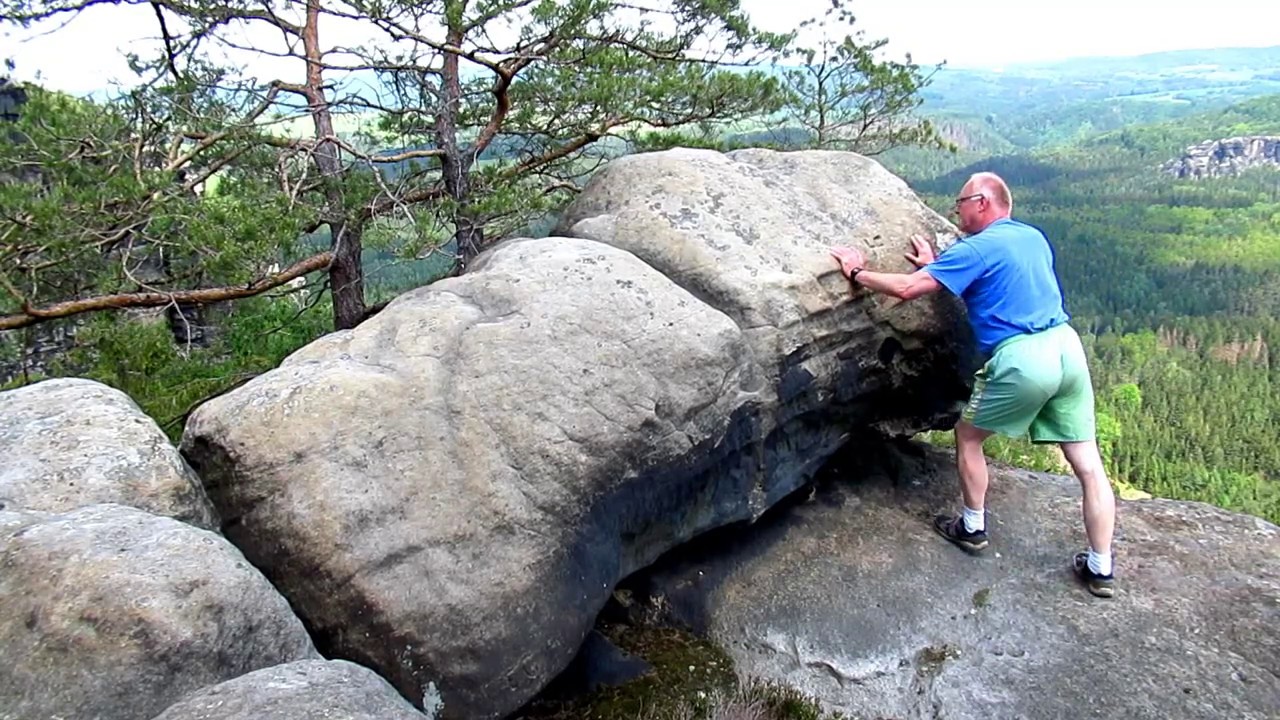 Wackelstein in den Affensteinen / S&auml;chsische Schweiz