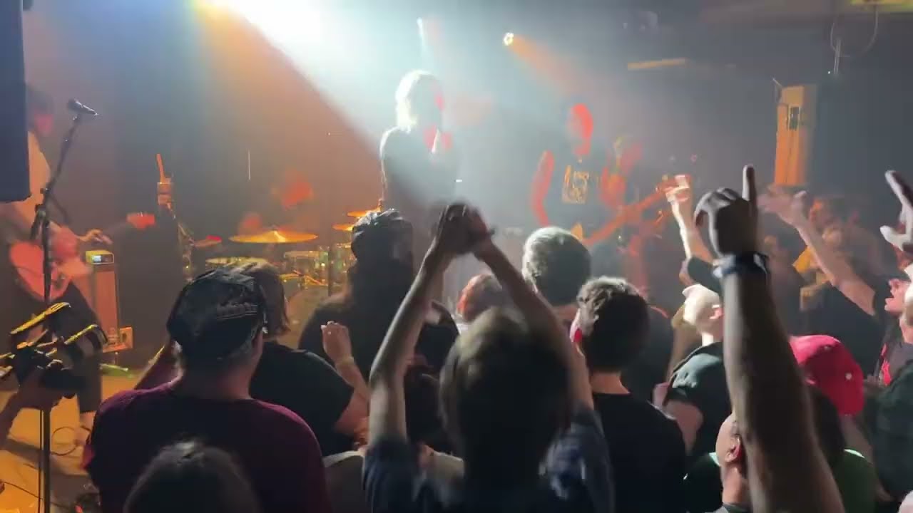Bad Nerves - “Can’t Be Mine” - 2025-05-01 Loving Touch, Ferndale, MI