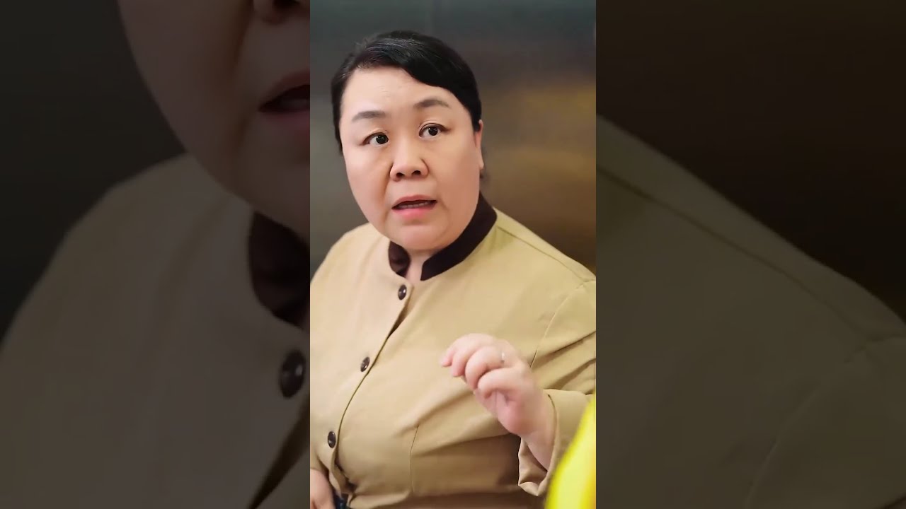 CEO frio odiava mulheres mimadas,mas enlouqueceu por entregadora grávida q trabalhava na chuva!
