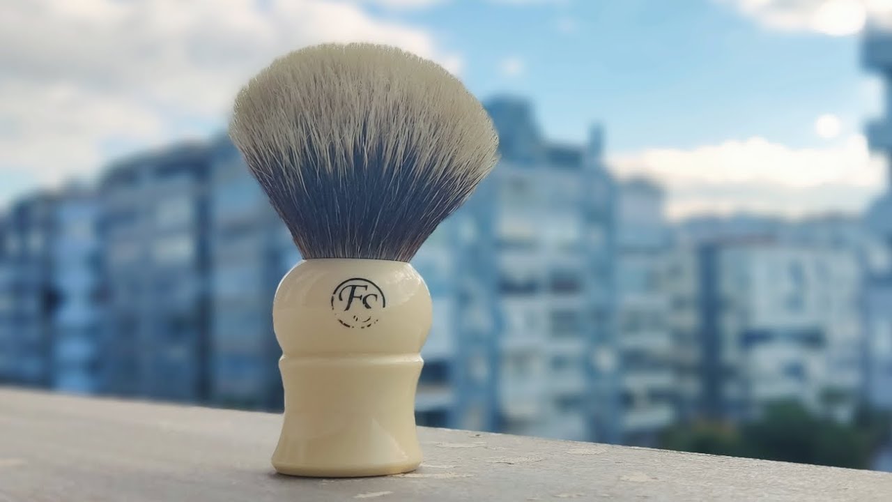 Frank Shaving Two Band Porsuk Fırça ile İlk Tıraş