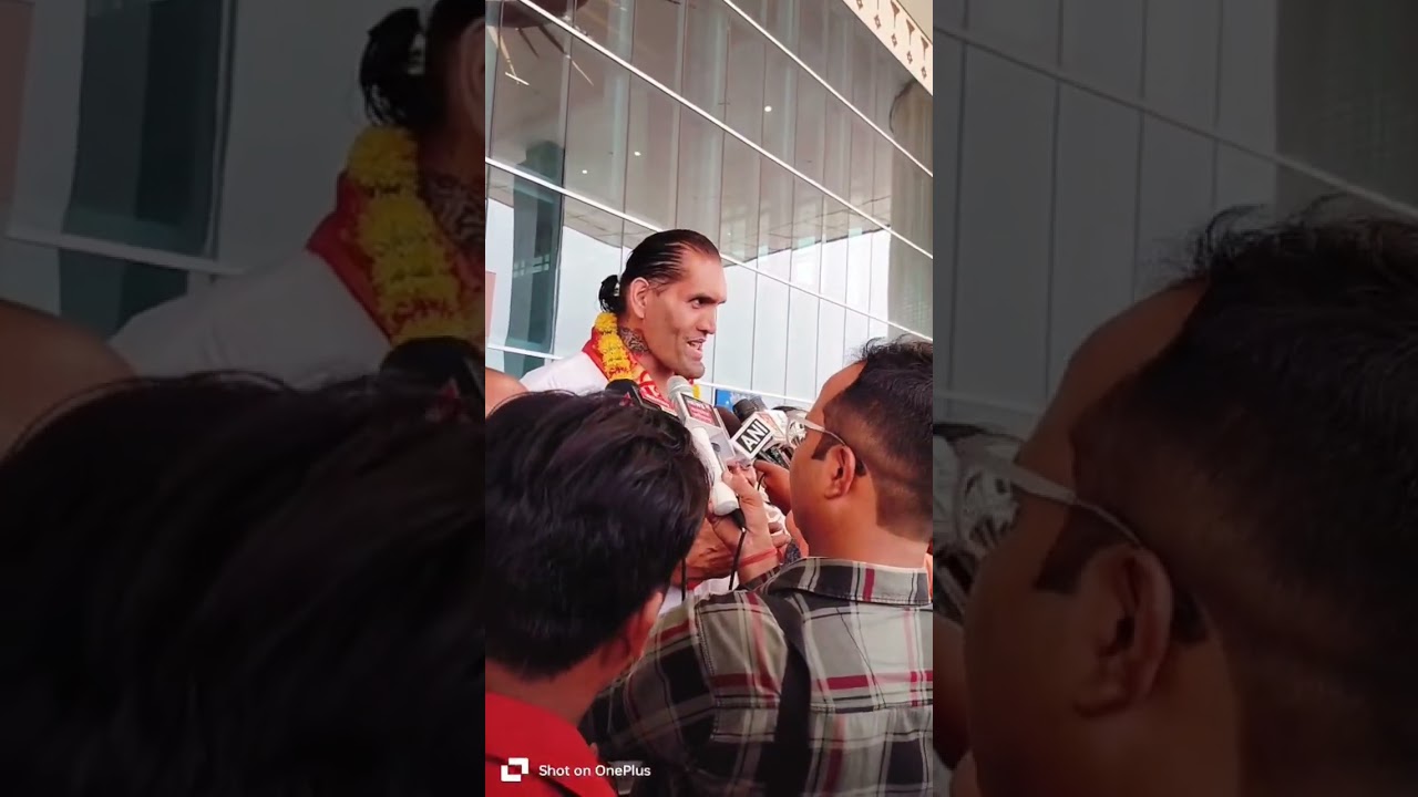 The Great khali at Gwalior airport #gwalior #shorts #viralshorts
