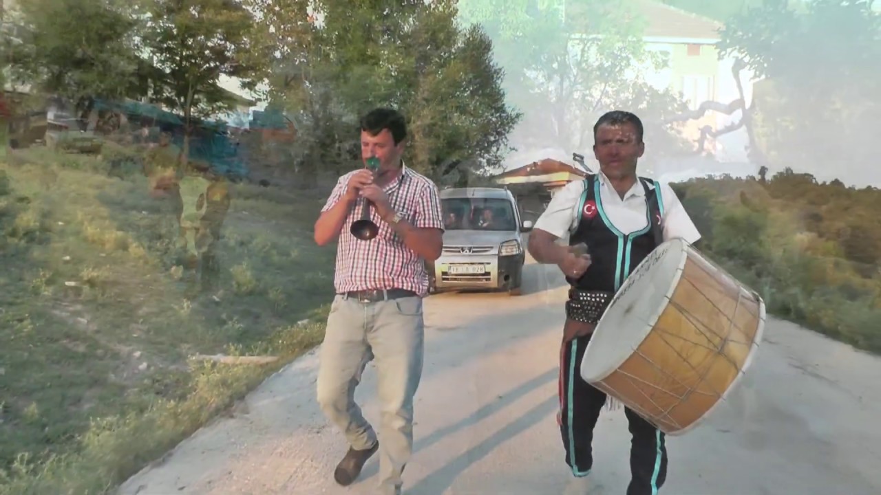 Davul - Zurna ile Ela Gözlüm ( Meşhur Zurnacı Cavit ve Davulcu Ahmet)