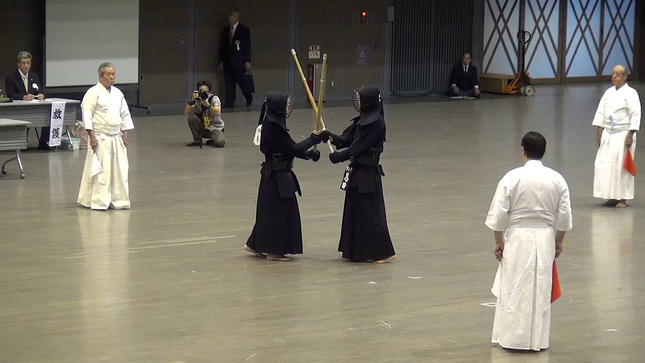 Kendo 8 dan Tournament 01   Onda vs Nagao - Tomohito Shino Cup 2016