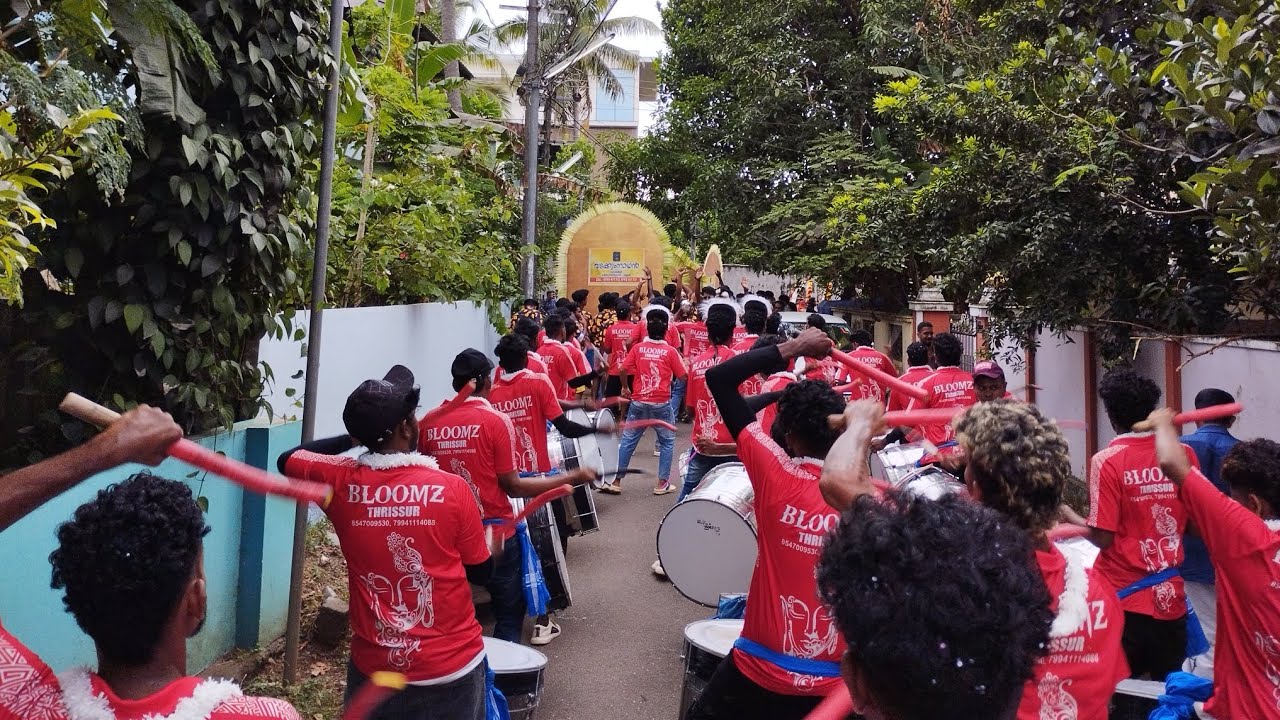 Bloomz Thrissur nasik dhol ❤❤🔥💥ഇവരുടെ ഈ ട്യൂണു കേട്ടാൽ ആരായാലും തുള്ളിപോകും#nasik#dhol#festival2023