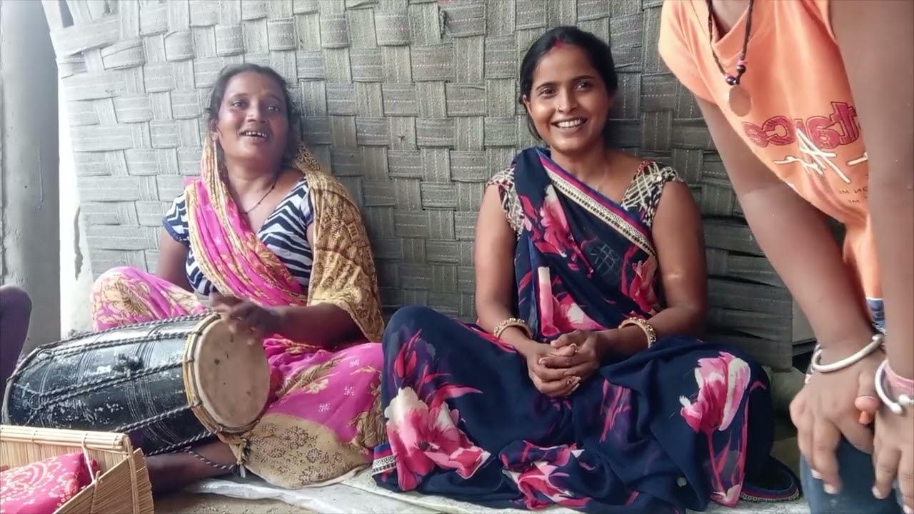 पिंकी डांसर का वायरल अवधी सोहर गीत