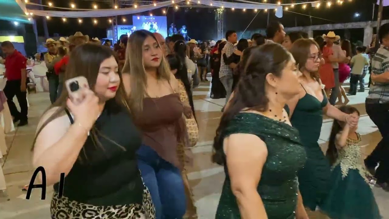 HUAPANGASOS CON TRAILERITOS DM XV DE MIA PACHO VILLA