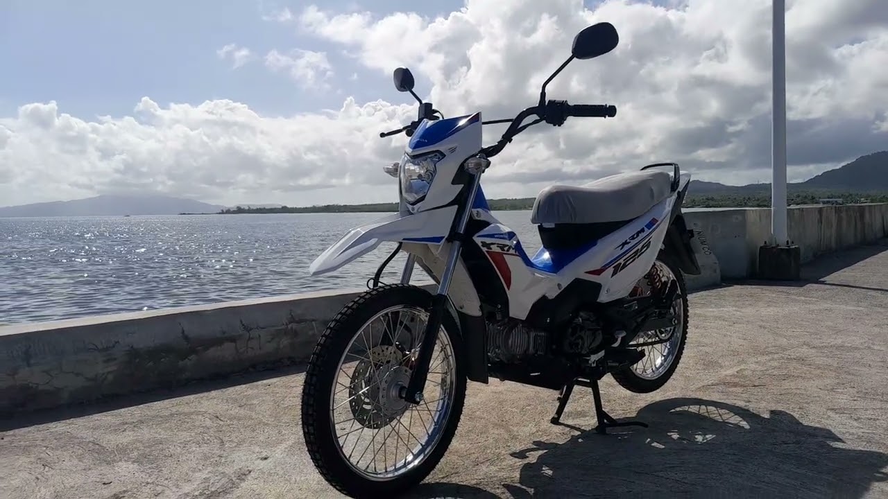 HONDA XRM125 DSX EXTREME AURA BLUE Susubukan sa long rides at off-road