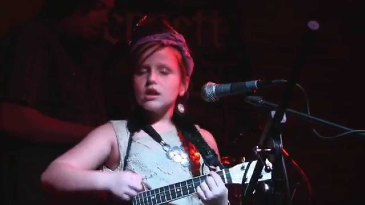 EmiSunshine and The Rain: "You Are My Sunshine" Live 9/15/14 Richmond, IN