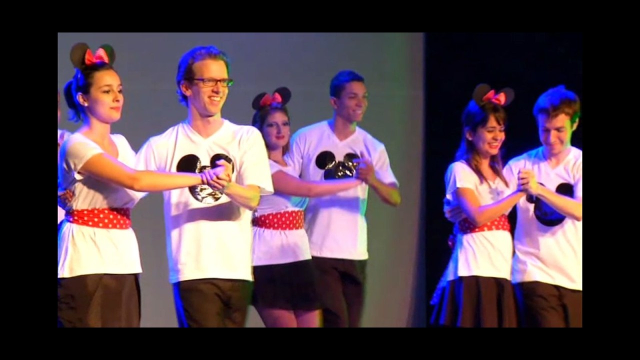 Que o Walt Disney Desenhou o Mickey pela Primeira Vez - Samba - Profs. Fernanda e Walace - MMDC 2013