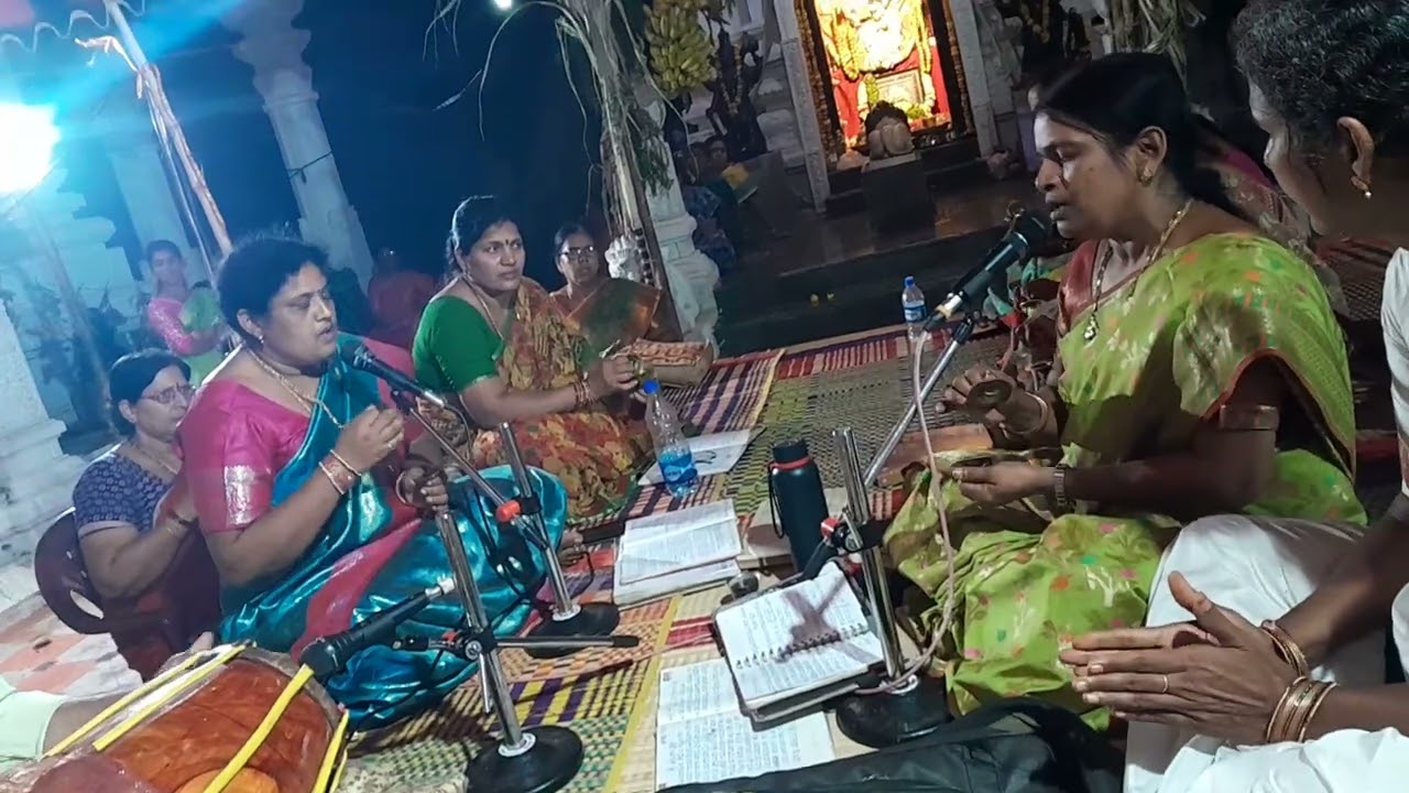 విధాత తలపున  ప్రభవించినది అనాది జీవనవేదం