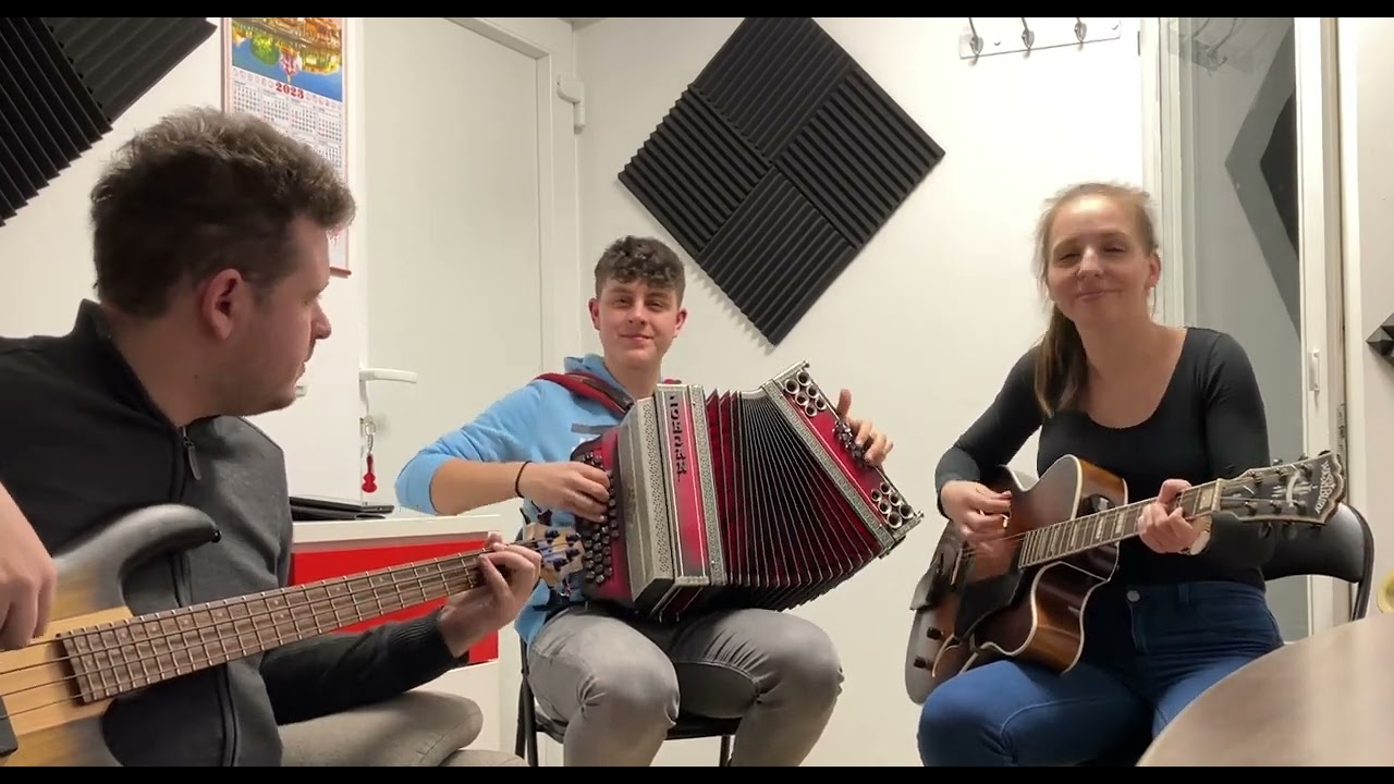 Ansambel Refren - Tri planike