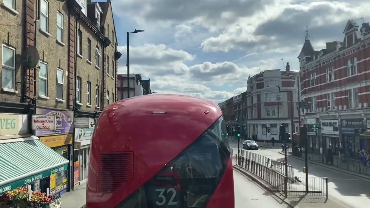 16 Bus Route: Brent Park Superstores/Paddington
