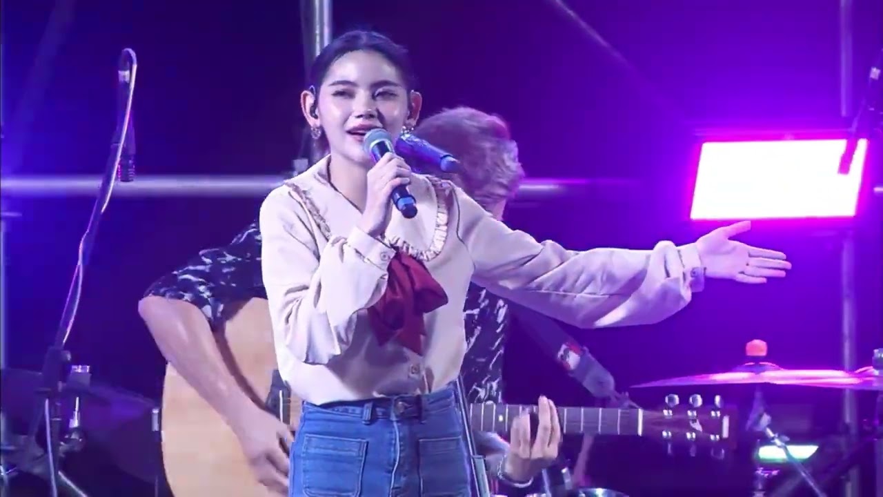 วอนลมฝากรัก,เมดเลย์พุ่มพวง-ไข่มุก เพ็ญสินี