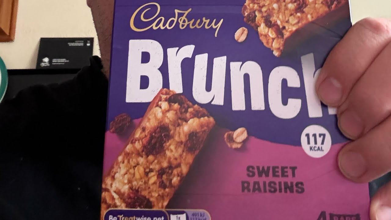 #cadbury #icelandfoods Cadbury brunch chunky chocolate chip and sweet raisin 