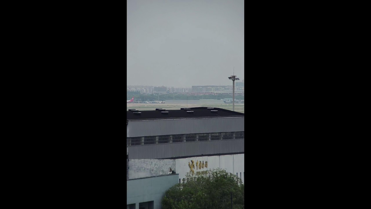 🌆 LIVE Terminal & Runway Action &ndash; Morning Rush Departures|航站楼与跑道直播 2026-07-21 17:04:06