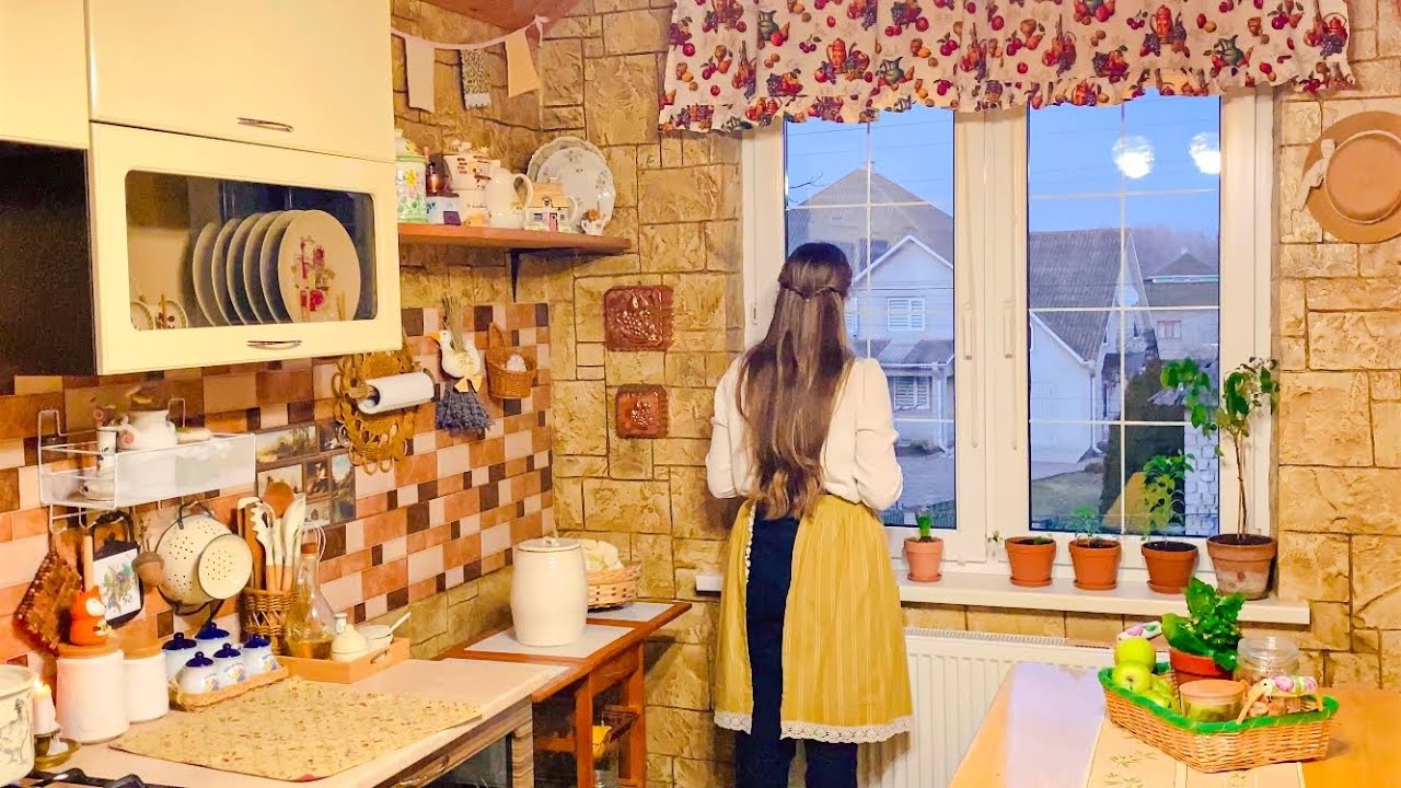 Niezwykłe zimowe dni. Slow living na wsi. Zdrowa kolacja i szycie tekstyli&oacute;w kuchennych