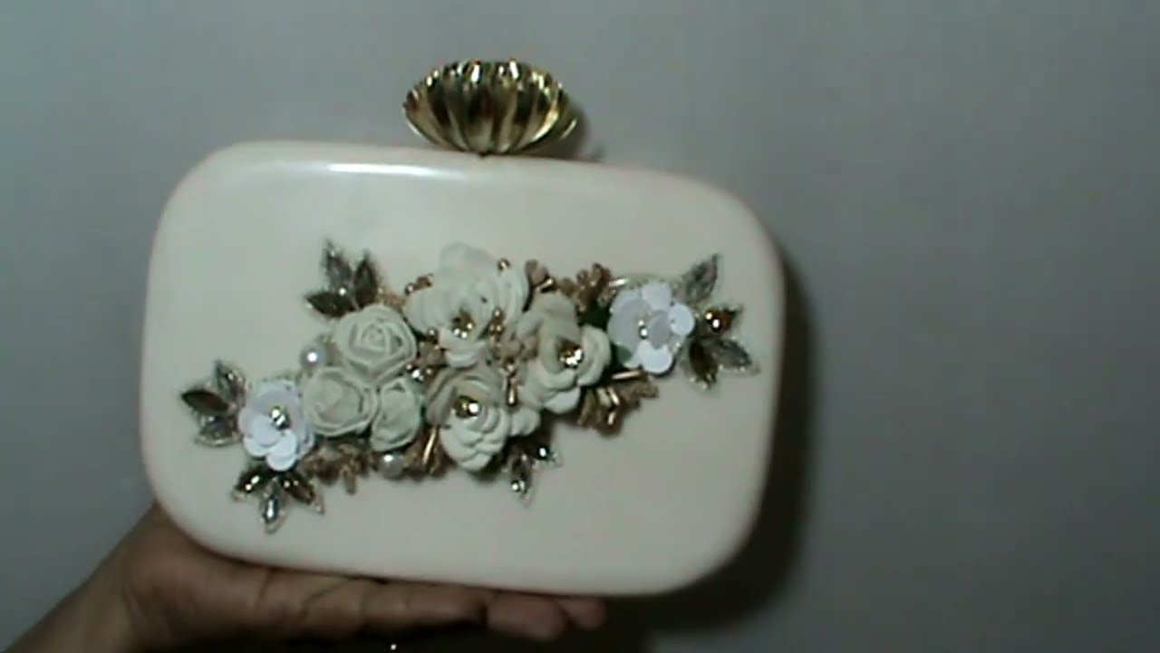 Acrylic Clutch Bag   Upto 70% Off On Select Brands