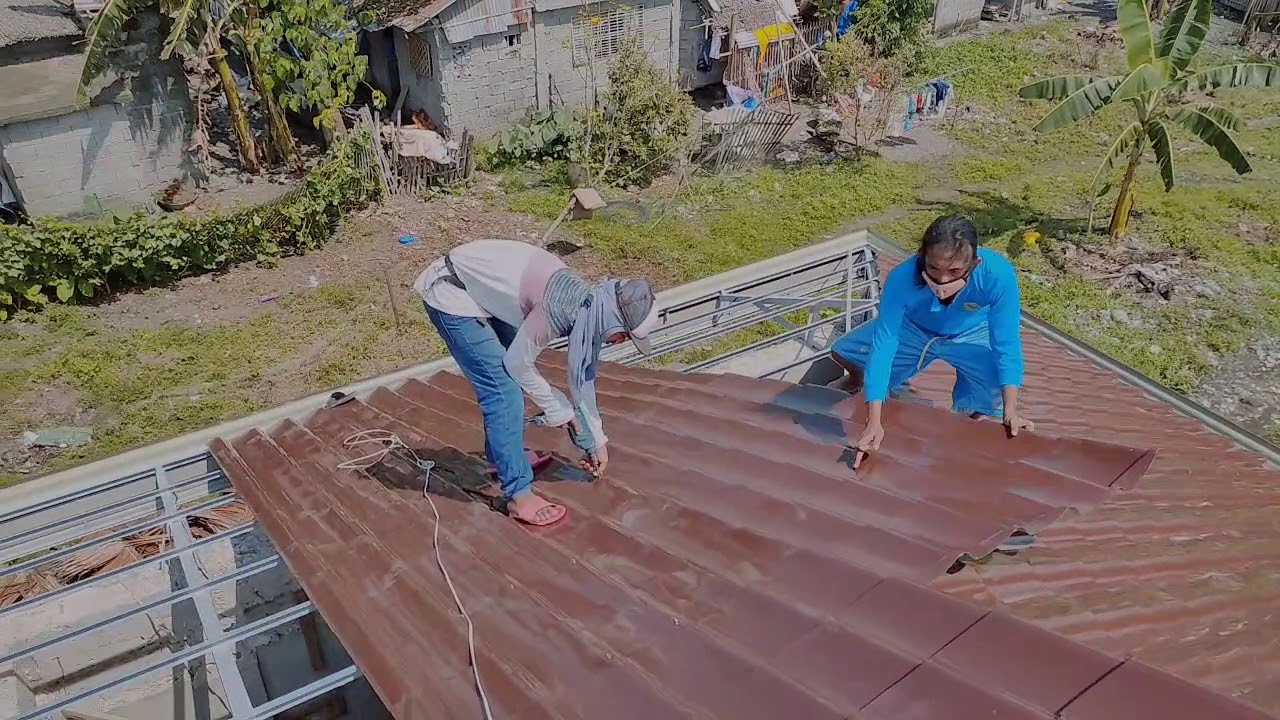 Paypa vlog #174 Trusses and roofing installation