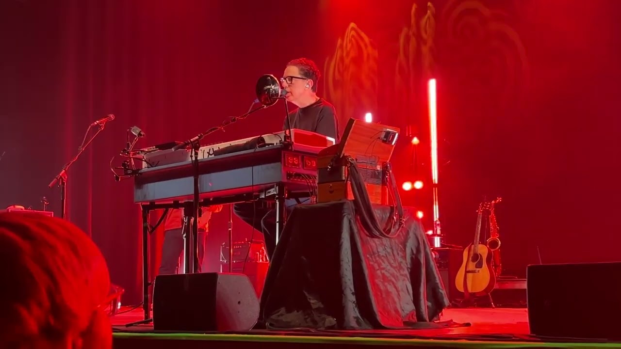 TMBG 