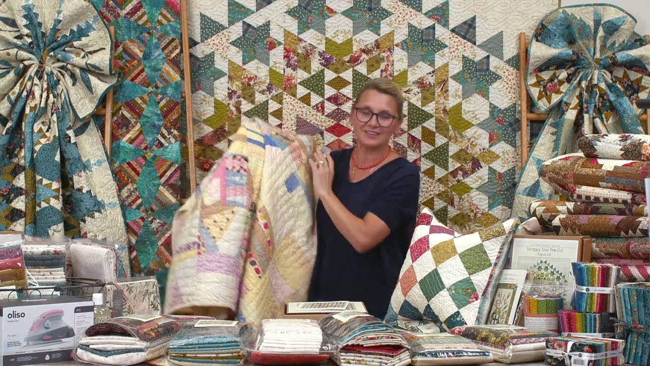 Quilting Window LIVE with Edyta Sitar - Pineapple Block Tutorial & Trunk Show!