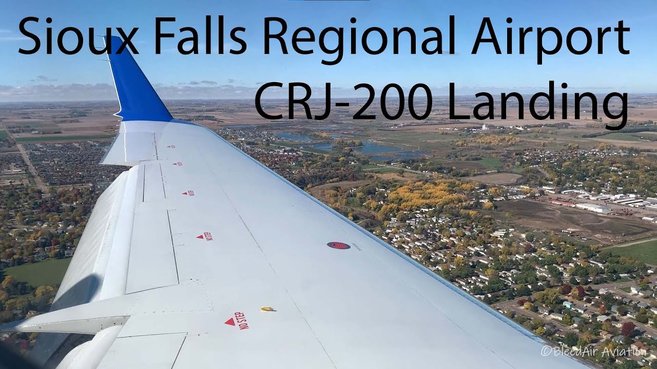 Beautiful Fall landing at Sioux Falls Regional Airport on a CRJ-200 | Plane Spotting | [KFSD\FSD]
